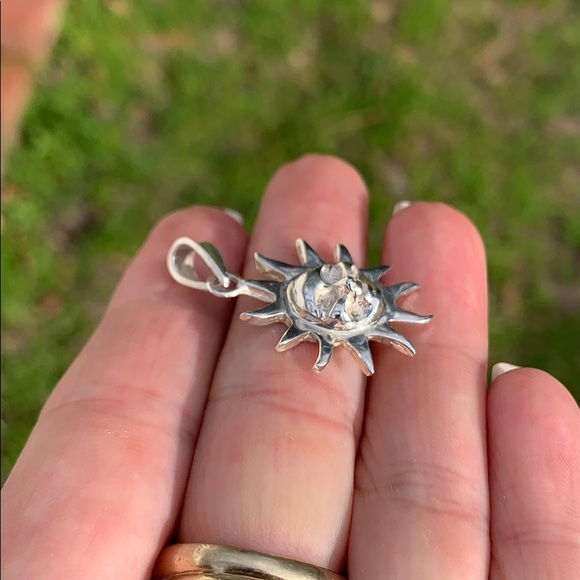 Sterling Silver Sun 🌞 Pendant - Picture 4 of 16